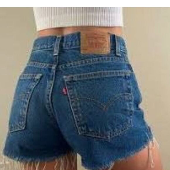 Levi's 550 Relaxed Fit Cutoff Denim Jean Shorts Classic Blue Distressed Frayed - Picture 2 of 10